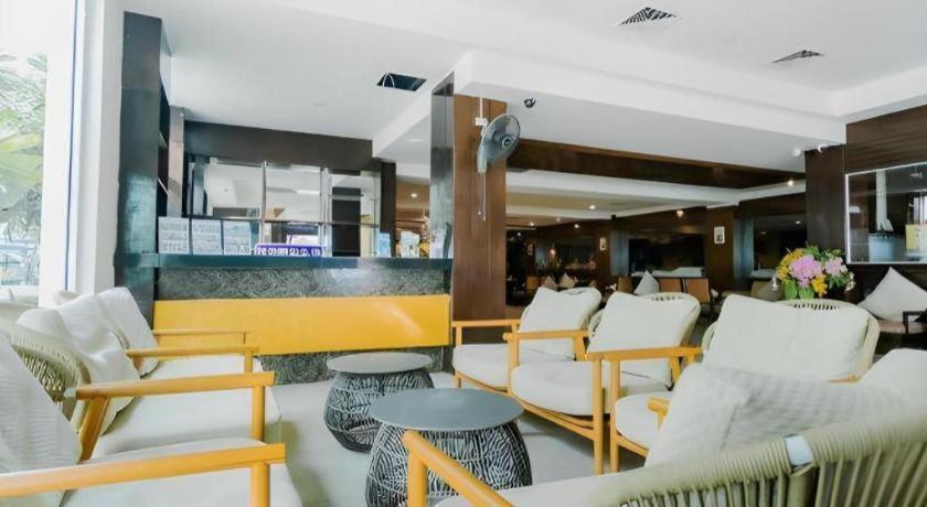 Sarita Chalet & Spa Hotel - Sha Extra Plus Haat Jomtien Eksteriør bilde