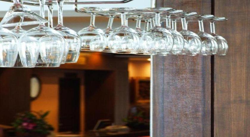 Sarita Chalet & Spa Hotel - Sha Extra Plus Haat Jomtien Eksteriør bilde